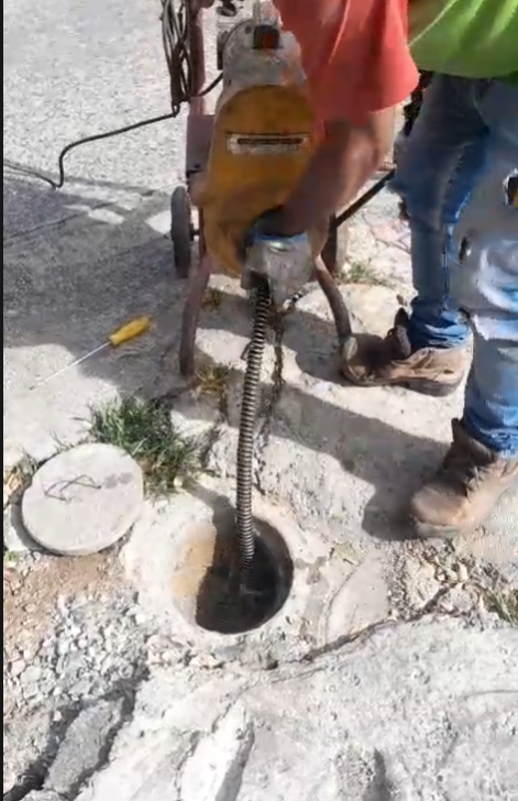 Desentupimento de vaso sanitário methodo não destrutivo